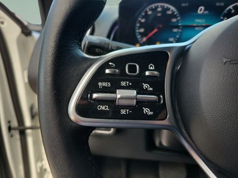 Certified 2022 Mercedes-Benz GLB 250 image 23