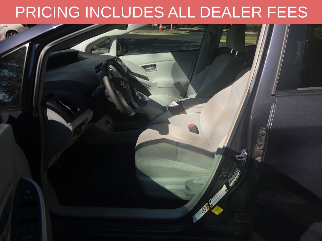 Used 2014 Toyota Prius Two FWD image 5