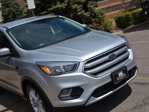 Used 2017 Ford Escape SE image 7