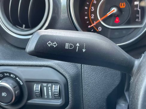 Used 2022 Jeep Wrangler Unlimited Sport AWD/4WD image 23