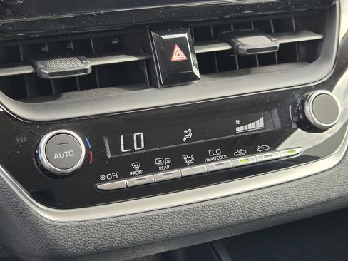 Used 2026 Toyota Corolla LE FWD image 20