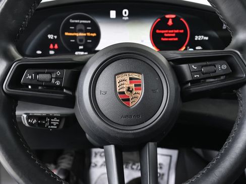 Used 2022 Porsche Taycan 4S AWD/4WD image 25