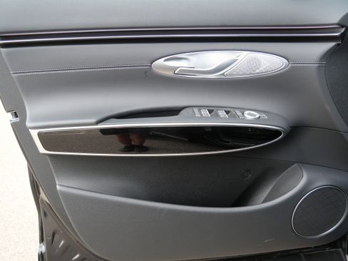 New 2026 Genesis GV70 2.5T AWD/4WD image 4