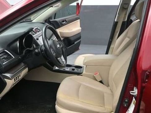Used 2017 Subaru Outback 2.5i Limited AWD/4WD image 9
