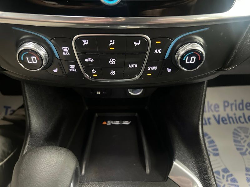 Used 2023 Chevrolet Traverse LT w/ LPO, Floor Liner Package AWD/4WD image 29