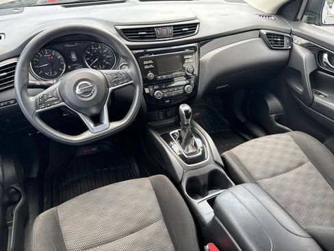 Used 2017 Nissan Rogue Sport SV FWD image 15