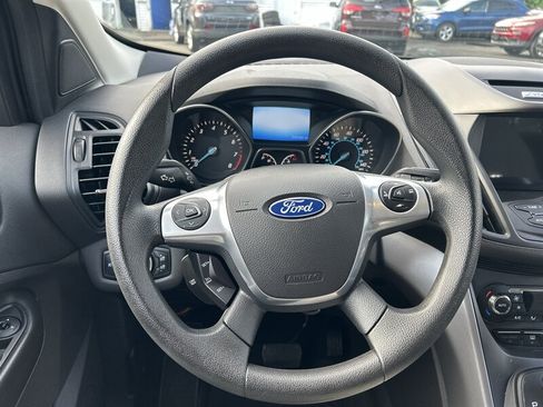 Used 2016 Ford Escape SE w/ Equipment Group 201A AWD/4WD image 13
