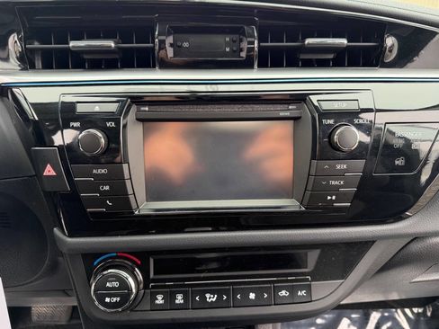 Used 2014 Toyota Corolla S FWD image 11