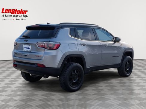 Used 2018 Jeep Compass Trailhawk image 5
