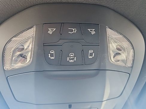 New 2026 Chrysler Pacifica Select image 34