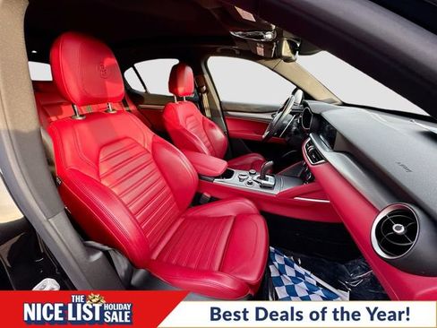 Used 2020 Alfa Romeo Stelvio Ti Sport w/ Quick Order Package 22S Sport image 29