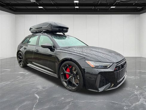 Used 2025 Audi RS 6 performance image 13