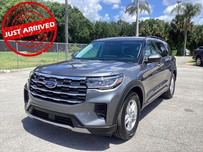 Used 2025 Ford Explorer Active