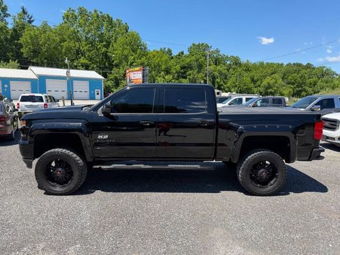 Used 2017 Chevrolet Silverado 1500 LT w/ All Star Edition AWD/4WD image 4