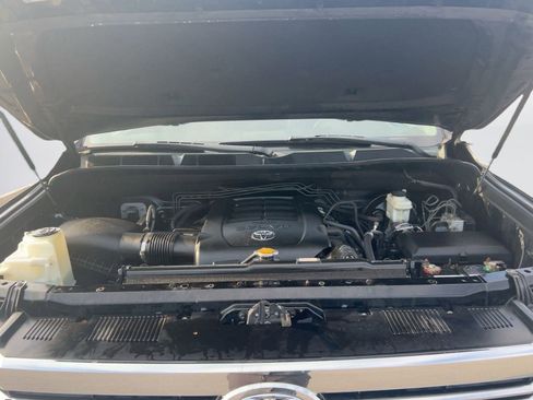 Used 2016 Toyota Tundra SR5 w/ SR5 Upgrade Package image 28