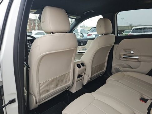 Certified 2025 Mercedes-Benz GLA 250 4MATIC image 10