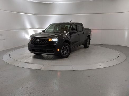 New 2025 Ford Maverick XLT w/ Equipment Group 302A image 6