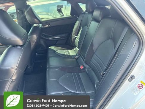 Used 2019 Toyota Avalon Touring w/ Advanced Safety Package FWD image 12