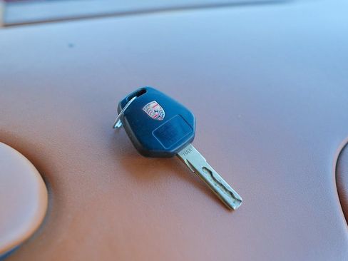 Used 2002 Porsche Boxster S RWD image 9