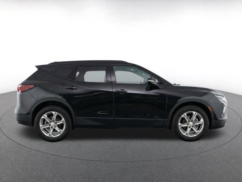 Used 2025 Chevrolet Blazer LT FWD image 10
