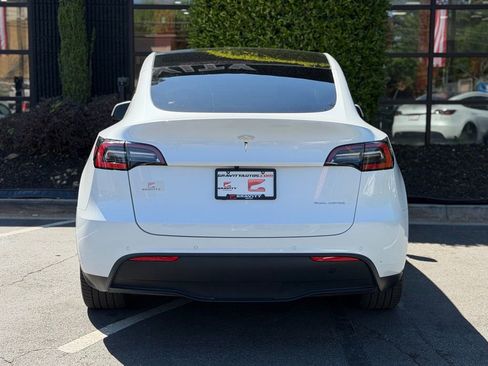 Used 2021 Tesla Model Y Long Range image 14