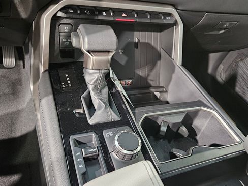 New 2026 Toyota Tundra Limited AWD/4WD image 19