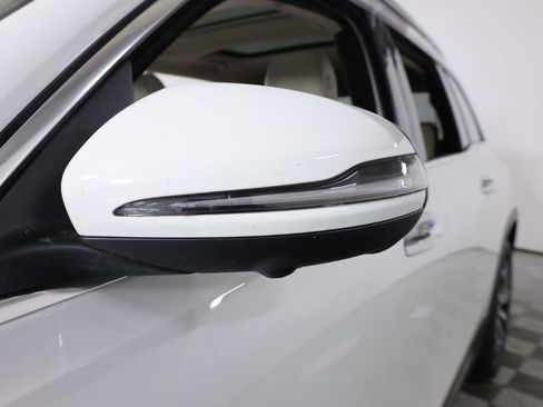 Used 2023 Mercedes-Benz GLB 250 image 73