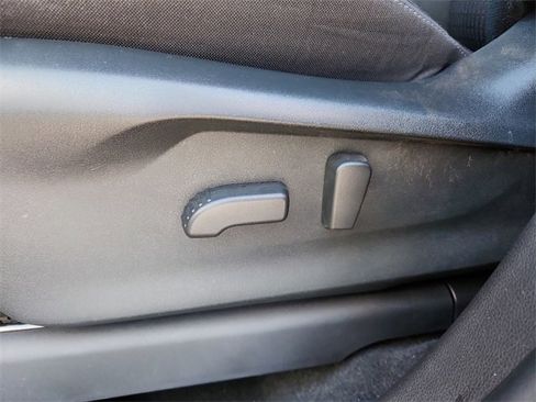 Used 2024 Subaru Ascent Premium image 14