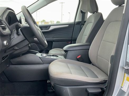Used 2022 Ford Escape S image 10