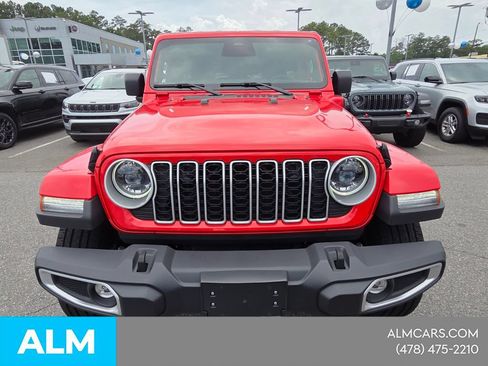 Used 2025 Jeep Wrangler Unlimited Sahara w/ Safety Group AWD/4WD image 2