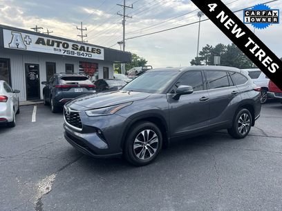 Used 2021 Toyota Highlander XLE