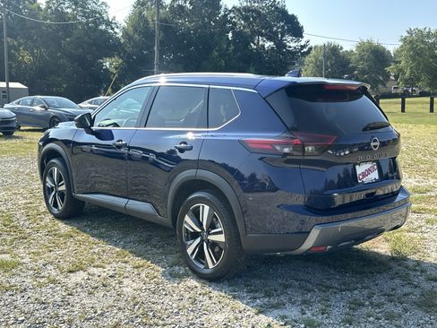Used 2026 Nissan Rogue SL AWD/4WD image 7