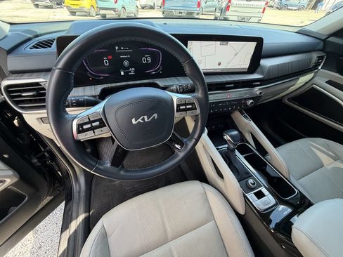 Certified 2024 Kia Telluride EX FWD image 19