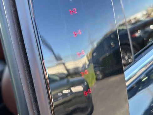 Used 2020 Lincoln Nautilus Reserve AWD/4WD image 5