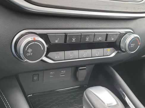 Certified 2023 Nissan Altima 2.5 SV w/ SV Premium Package image 19