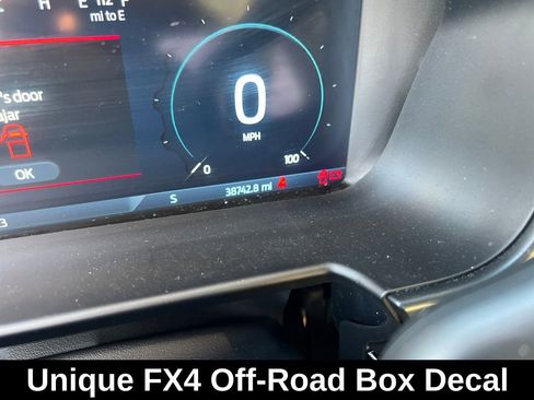 Used 2024 Ford F250 Lariat w/ Sport Appearance Package image 18