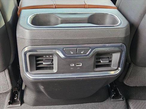 Used 2024 GMC Sierra 2500 Denali Ultimate AWD/4WD image 19