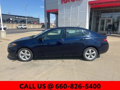 Used 2016 Dodge Dart SXT image 2