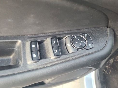 Used 2024 Ford Edge SEL image 18