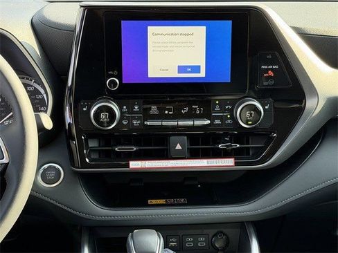 New 2026 Toyota Highlander XLE AWD/4WD image 16
