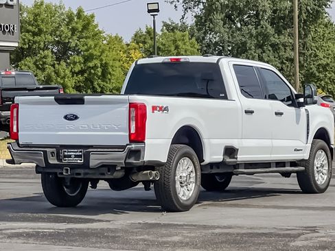 Used 2023 Ford F350 XLT w/ FX4 Off-Road Package image 3
