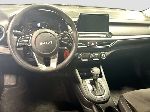 Certified 2024 Kia Forte LXS w/ LXS Technology Package FWD image 19
