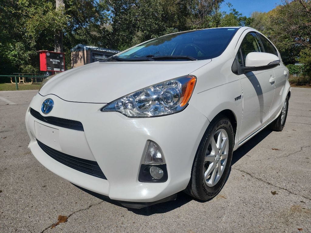 Used 2012 Toyota Prius C Four FWD image 3