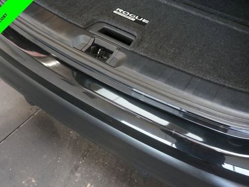 Used 2020 Nissan Rogue Sport SL w/ Premium Package image 44