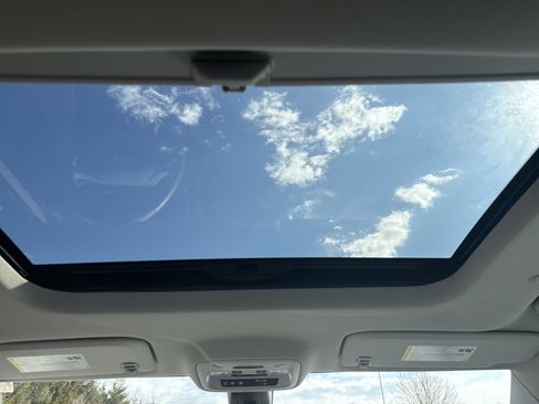 Used 2018 Chevrolet Traverse Premier w/ LPO, Floor Liner Package image 20