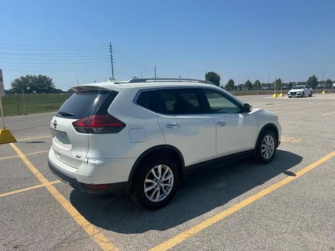 Used 2017 Nissan Rogue S FWD image 3