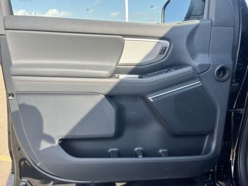 New 2025 Ford Expedition Active image 16