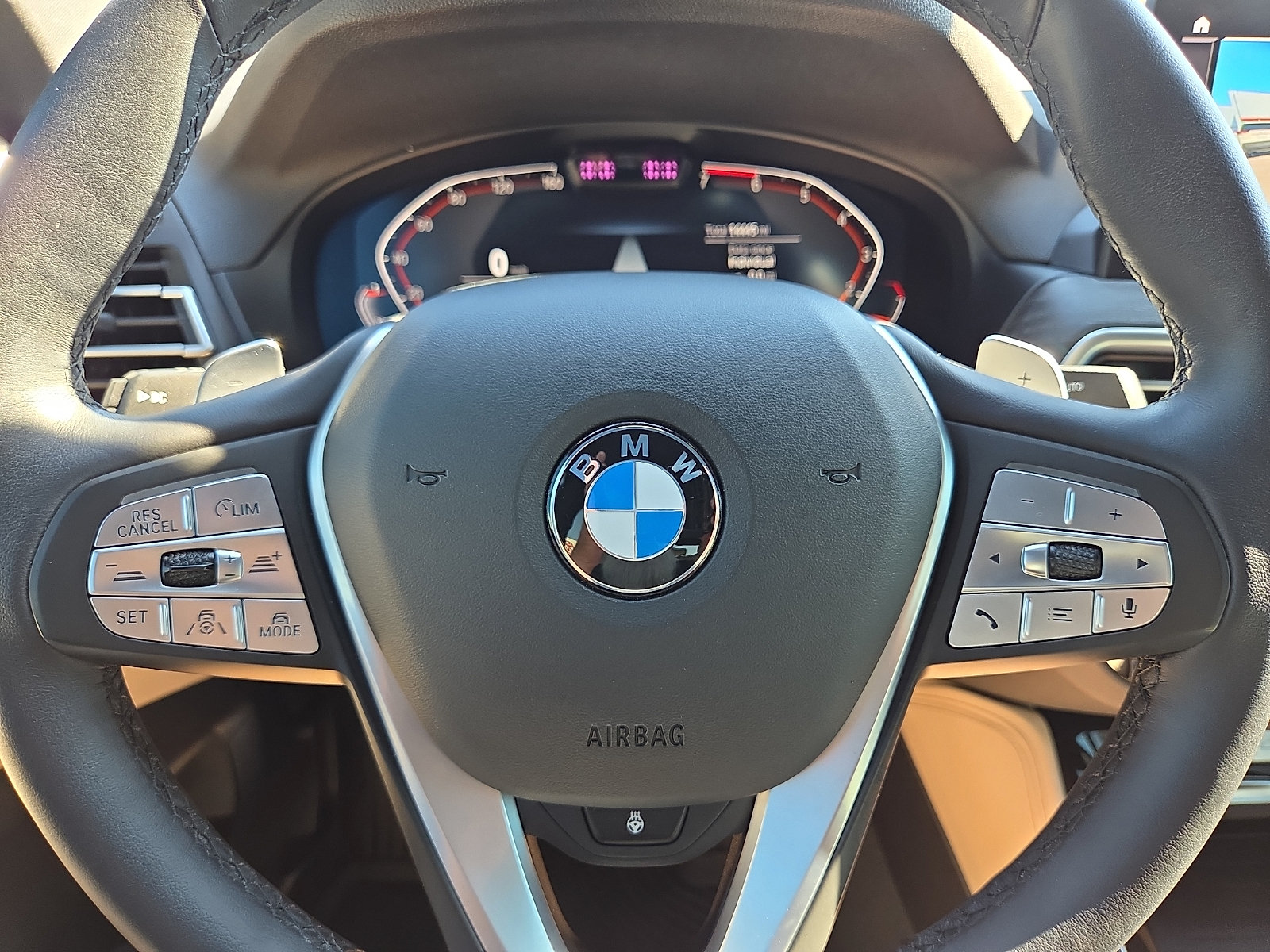 Used 2025 BMW X4 xDrive30i w/ Premium Package AWD/4WD image 24