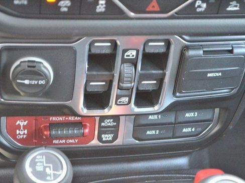 New 2025 Jeep Wrangler Unlimited Rubicon 392 image 30