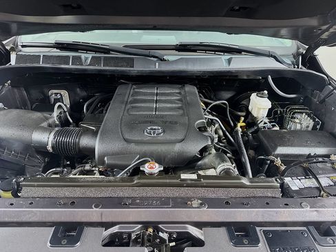 Used 2018 Toyota Tundra SR5 w/ SR5 Upgrade Package RWD image 29